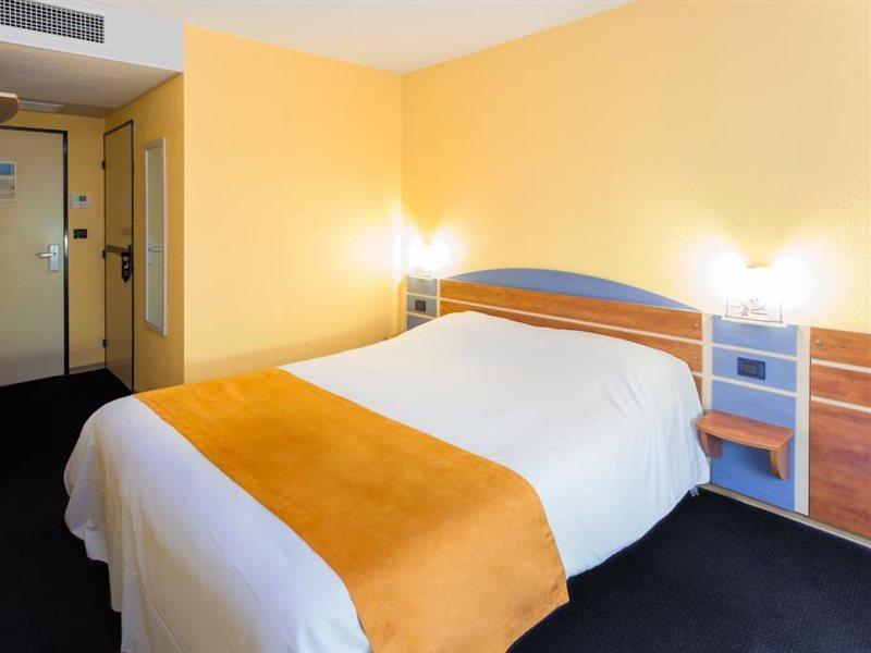 Sure Hotel By Best Western ซาร์ลา-ลา-กาเนดา ภายนอก รูปภาพ