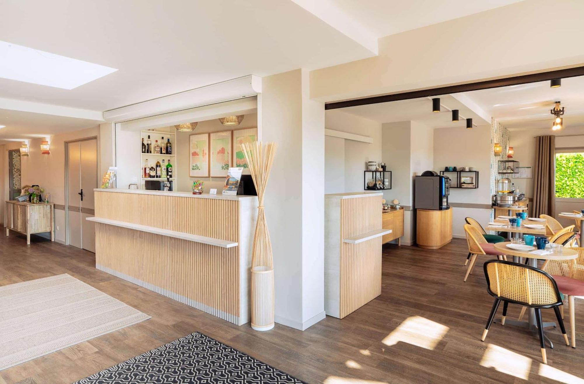 Sure Hotel By Best Western ซาร์ลา-ลา-กาเนดา ภายนอก รูปภาพ